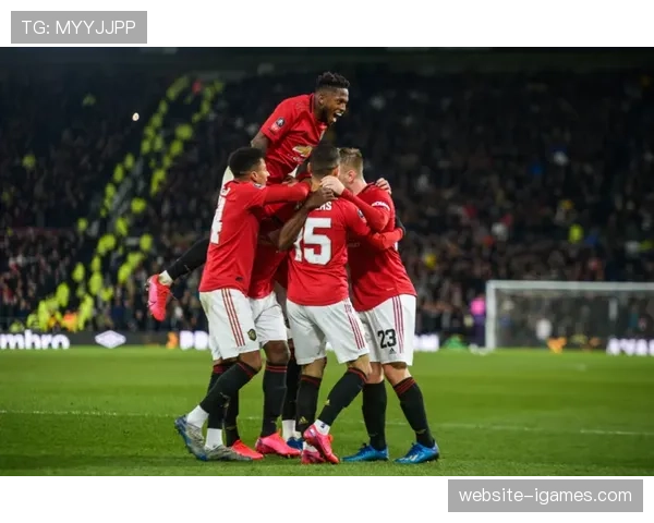 通讯：一座小城的狂欢，业余球队历史性闯入足总杯第四轮